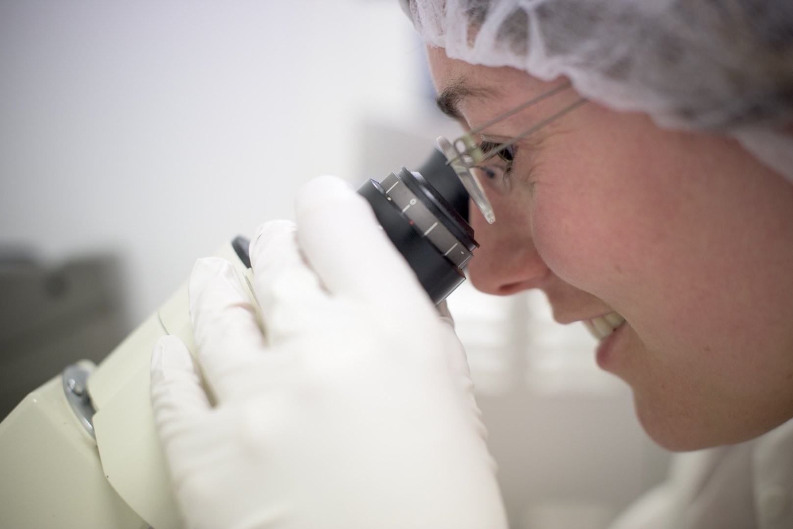 ANALYSTE DE LABORATOIRE - Cell-based assays